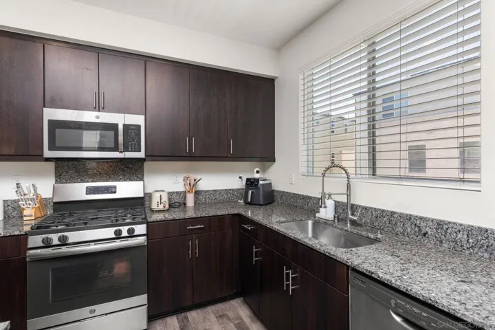 5412 Calle Sandwaves 169, San Diego, California 92154