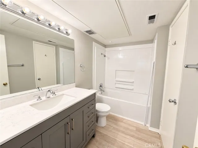 10655 Lemon Avenue 202, Rancho Cucamonga, California 91737
