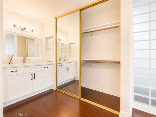 102 Scholz 243, Newport Beach, California 92663