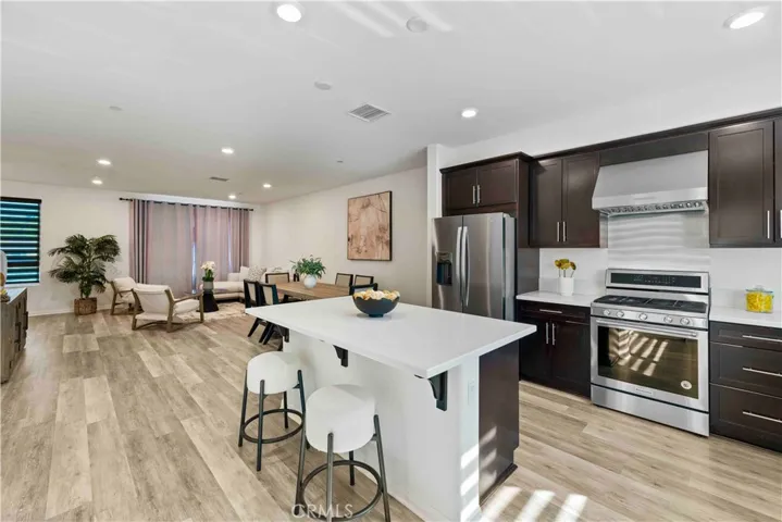 10618 Paramount, Downey, California 90241