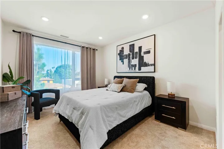 10618 Paramount, Downey, California 90241