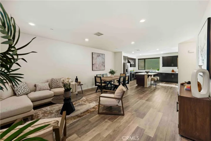 10618 Paramount, Downey, California 90241
