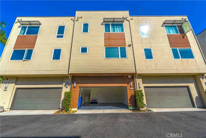 10618 Paramount, Downey, California 90241