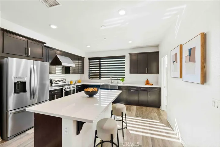 10618 Paramount, Downey, California 90241