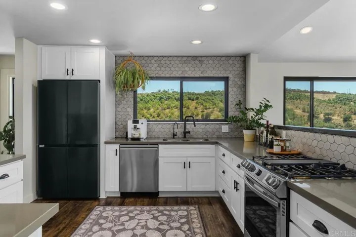 10483 Couser Way, Valley Center, California 92082
