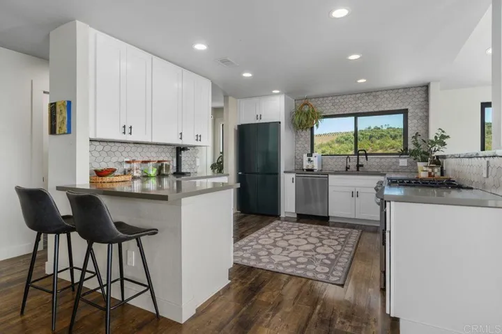 10483 Couser Way, Valley Center, California 92082