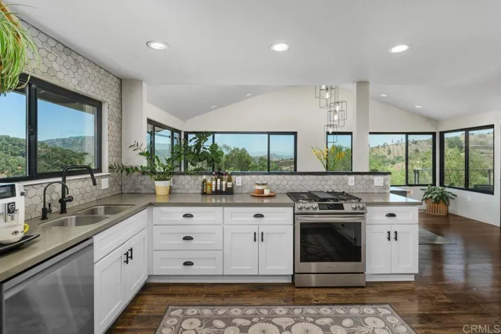 10483 Couser Way, Valley Center, California 92082