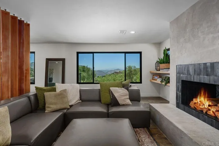 10483 Couser Way, Valley Center, California 92082