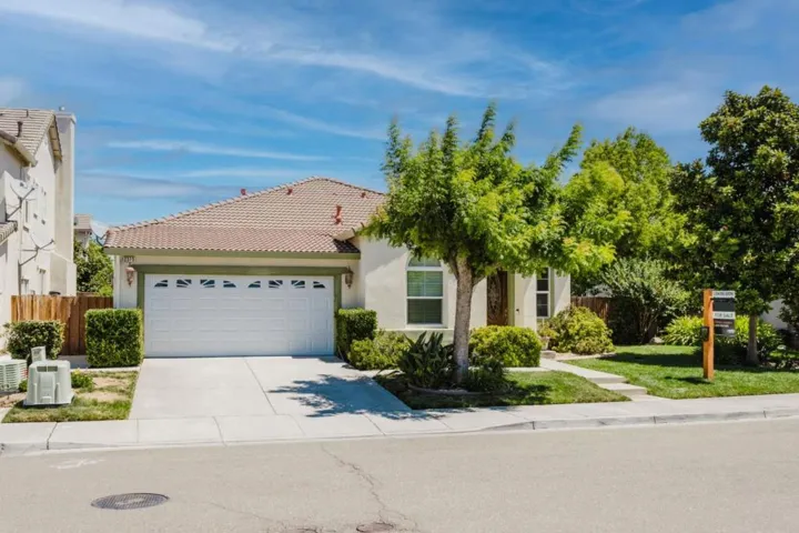 2379 Gaines Lane, Tracy, California 95377