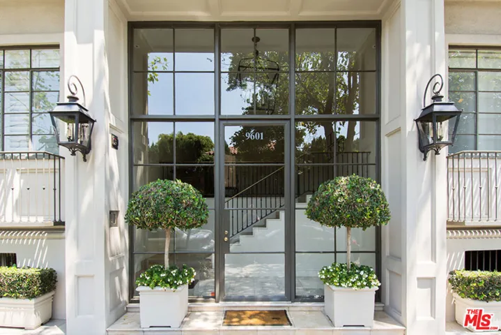 9601 Charleville Boulevard 7, Beverly Hills, California 90212