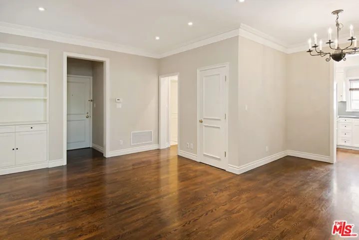 9601 Charleville Boulevard 7, Beverly Hills, California 90212