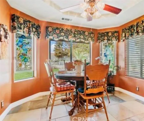 19040 Seaforth, Hesperia, California 92345
