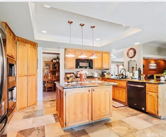 19040 Seaforth, Hesperia, California 92345