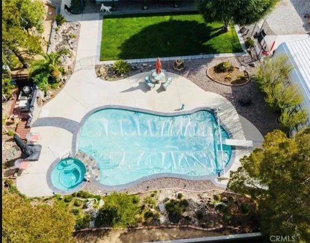 19040 Seaforth, Hesperia, California 92345