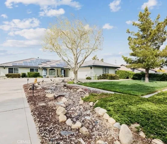 19040 Seaforth, Hesperia, California 92345