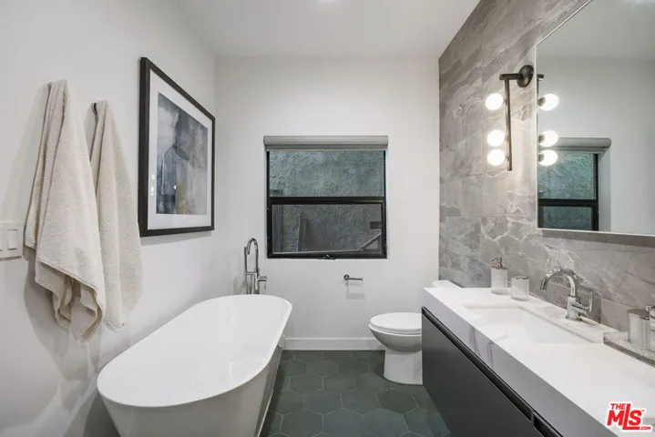 8309 Yucca Trail, Los Angeles, California 90046