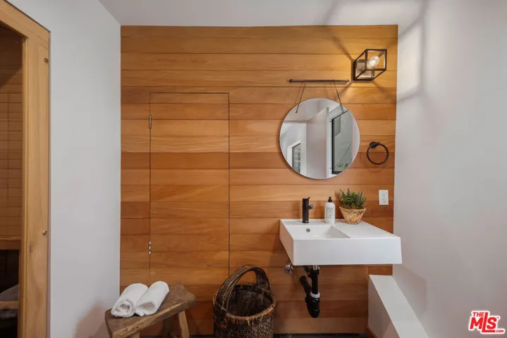 8309 Yucca Trail, Los Angeles, California 90046