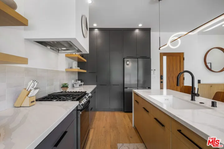 8309 Yucca Trail, Los Angeles, California 90046
