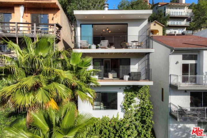 8309 Yucca Trail, Los Angeles, California 90046