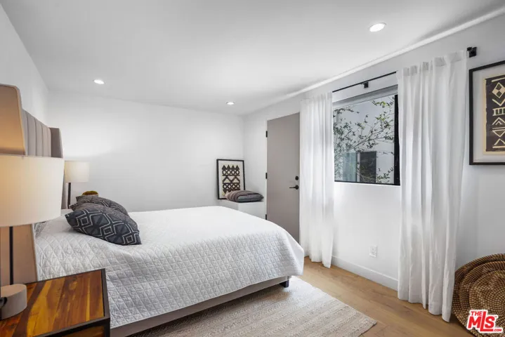 8309 Yucca Trail, Los Angeles, California 90046