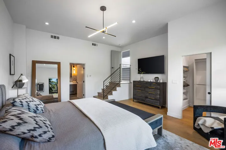 8309 Yucca Trail, Los Angeles, California 90046