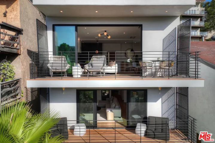 8309 Yucca Trail, Los Angeles, California 90046