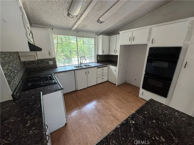 6844 Floyd Way, Nice, California 95464