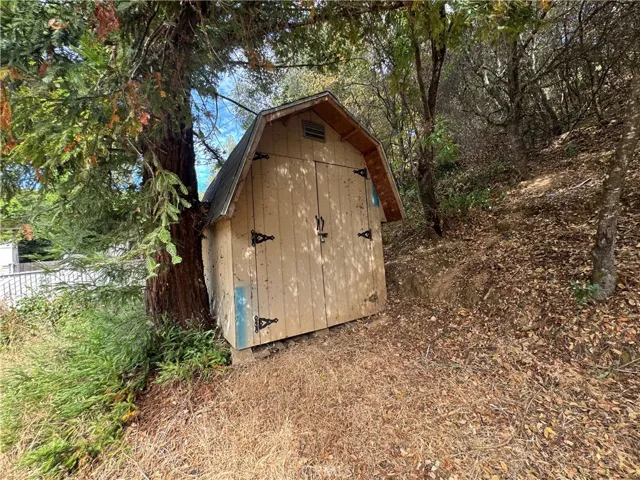 6844 Floyd Way, Nice, California 95464