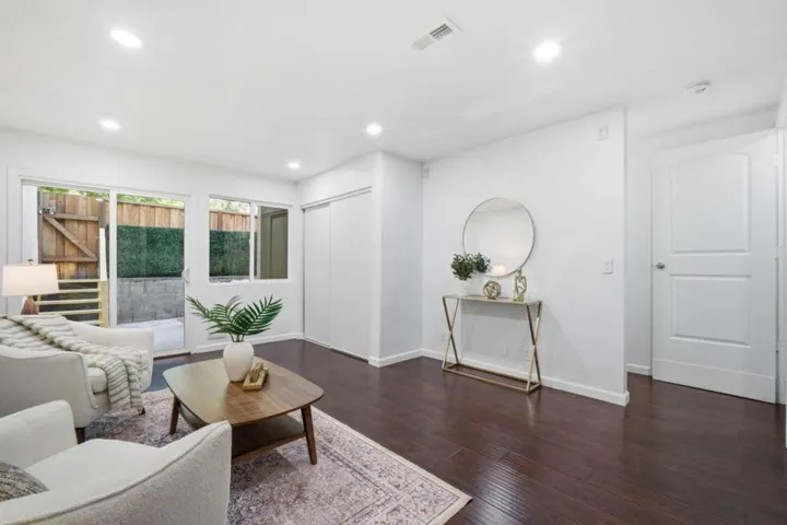 824 Kingfisher Terrace, Sunnyvale, California 94087