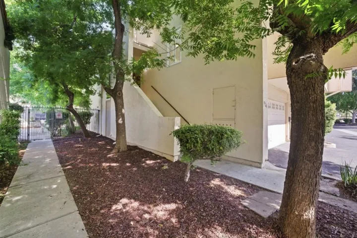 824 Kingfisher Terrace, Sunnyvale, California 94087