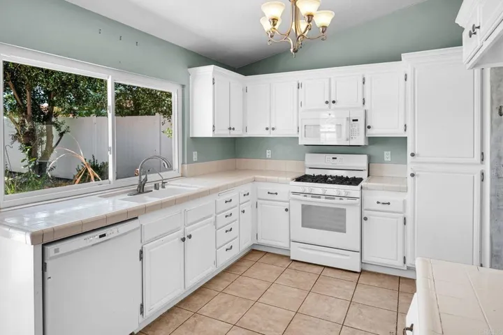 45378 Clubhouse Drive, Temecula, California 92592