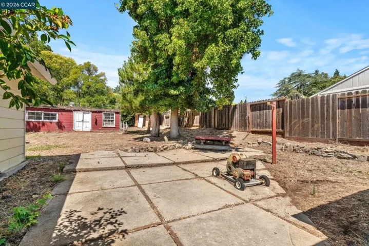 172 Kendall Road, Walnut Creek, California 94595-2319