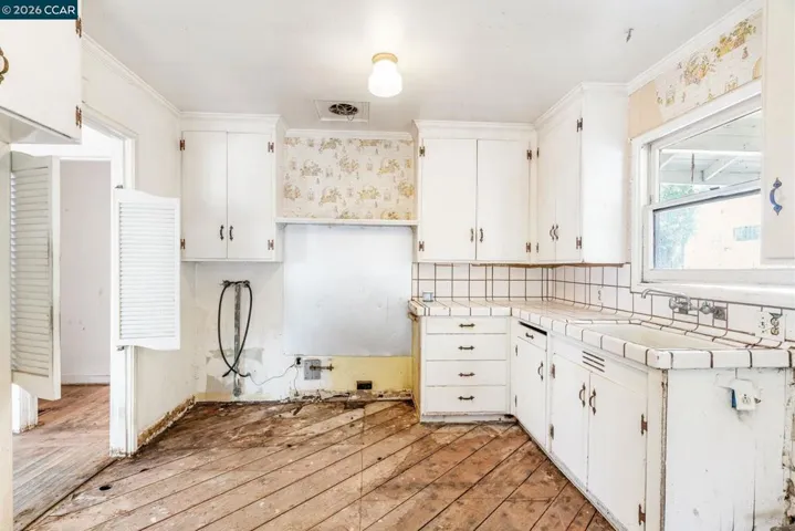 172 Kendall Road, Walnut Creek, California 94595-2319