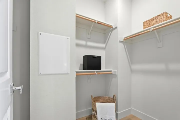552 Galt Terrace 4, Sunnyvale, California 94085