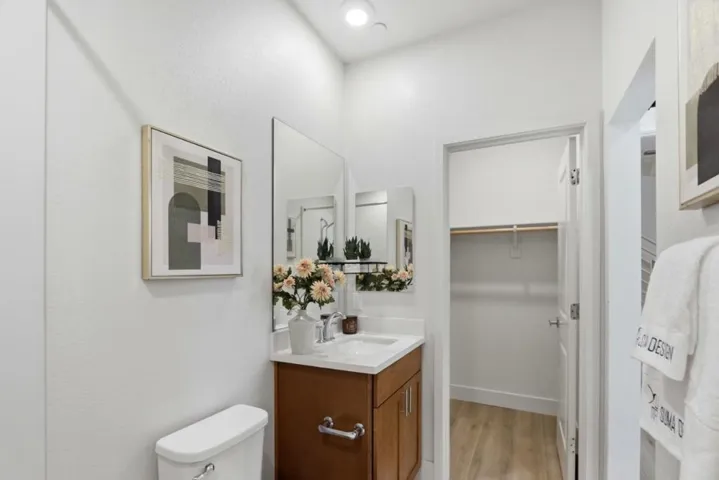 552 Galt Terrace 4, Sunnyvale, California 94085