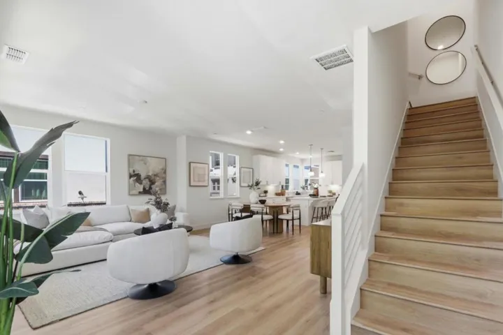 552 Galt Terrace 4, Sunnyvale, California 94085