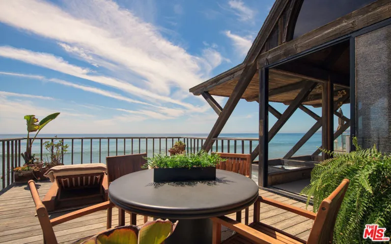 26902 Malibu Cove Colony Drive, Malibu, California 90265