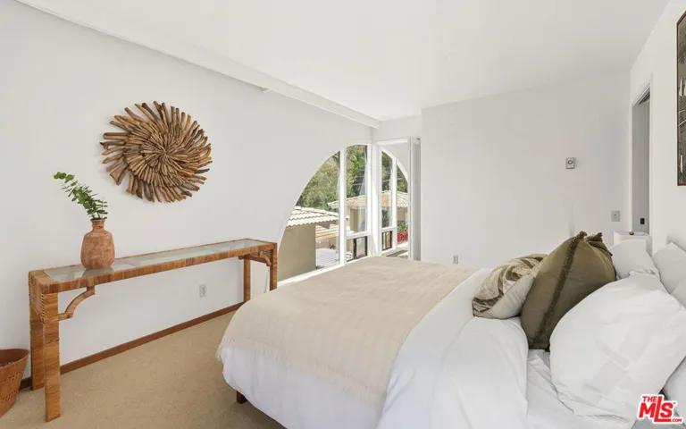 26902 Malibu Cove Colony Drive, Malibu, California 90265