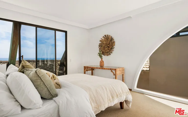 26902 Malibu Cove Colony Drive, Malibu, California 90265