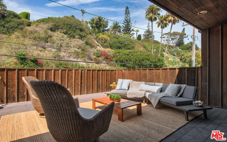 26902 Malibu Cove Colony Drive, Malibu, California 90265
