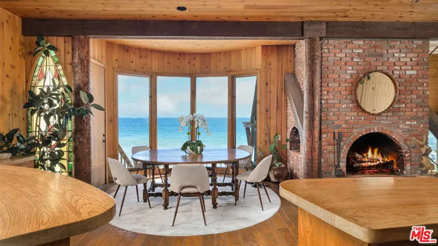 26902 Malibu Cove Colony Drive, Malibu, California 90265