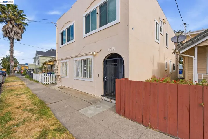 1619 Chanslor Ave, Richmond, California 94801