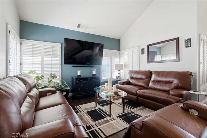 4043 E Avenue R12, Palmdale, California 93552
