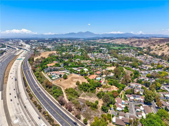 Amazing location, minutes to the beach.