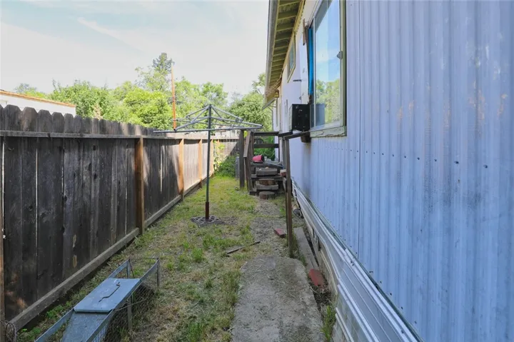 6151 2nd, Lucerne, California 95458