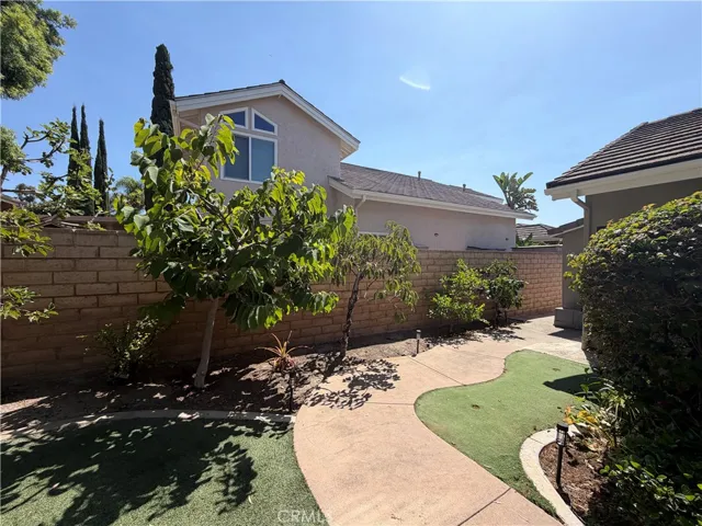 10 Wickland, Irvine, California 92620