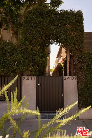 2411 Abbot Kinney Boulevard, Los Angeles, California 90291