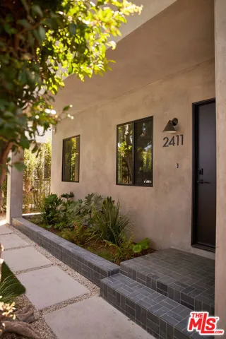 2411 Abbot Kinney Boulevard, Los Angeles, California 90291
