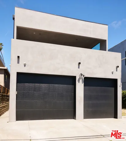 2411 Abbot Kinney Boulevard, Los Angeles, California 90291