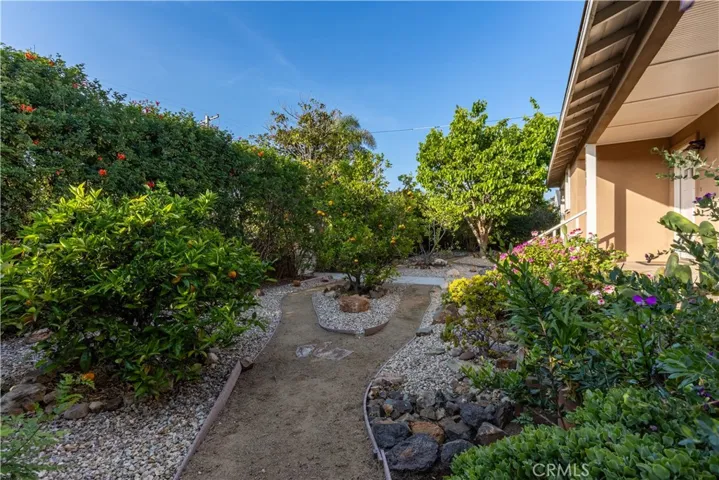 1121 Vista Way, Oceanside, California 92054